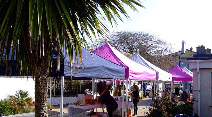 outdoor stalls at helston monument market